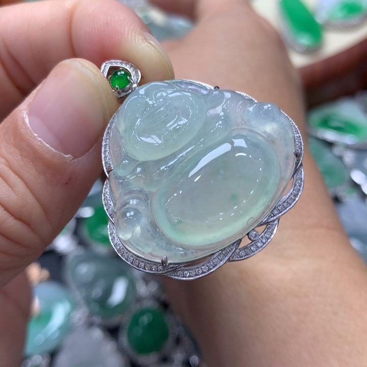 翡翠吊坠(不含链)18K金镶嵌