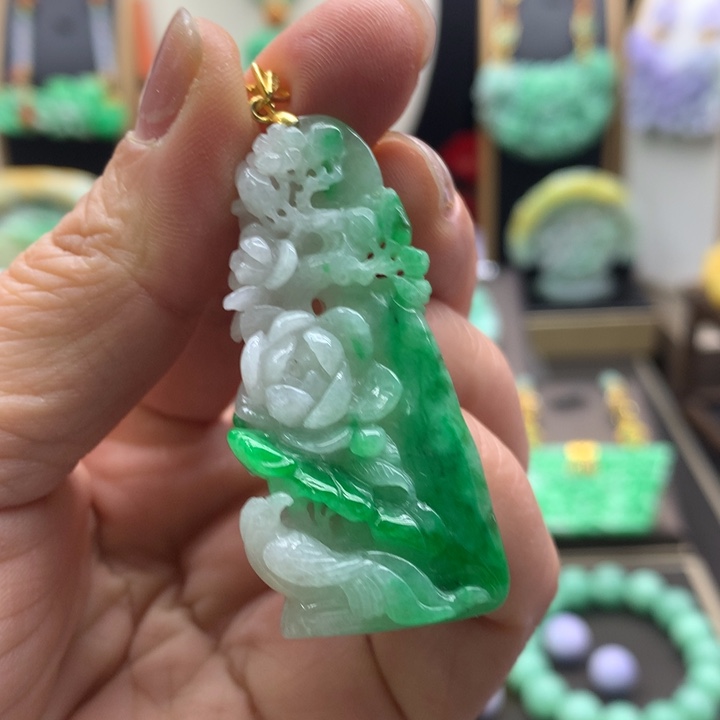 翡翠吊坠(不含链)未镶嵌