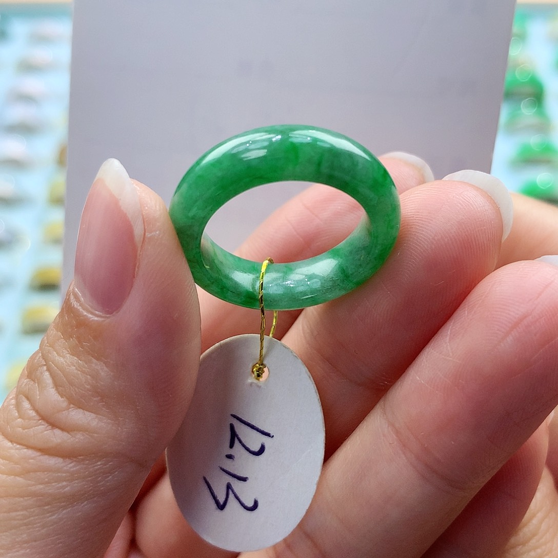 翡翠戒指未镶嵌1213圈