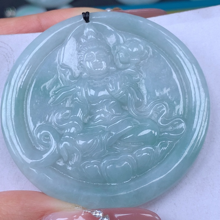 颈饰未镶嵌翡翠大势至