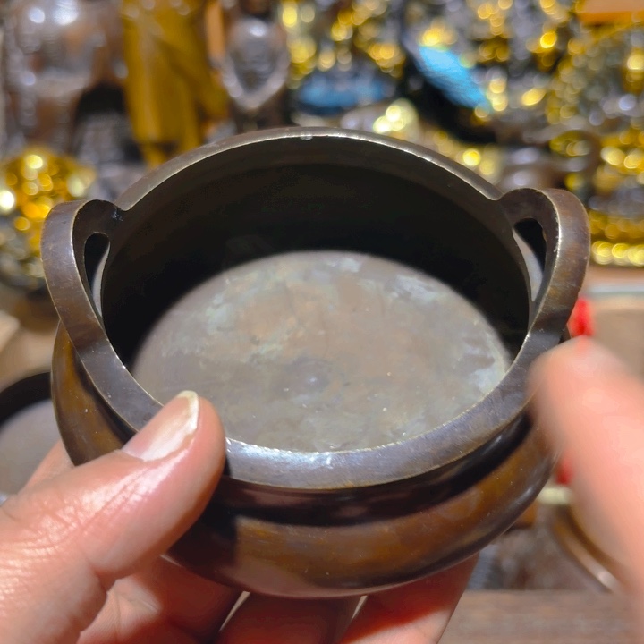 铜的。全清了。一件不留！不磨叽