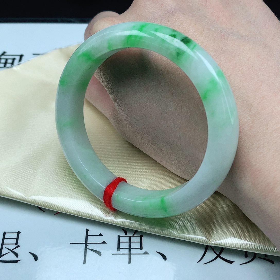 翡翠手镯未镶嵌圈57