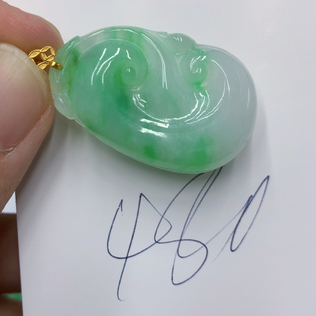 翡翠颈饰18K金镶嵌翡翠