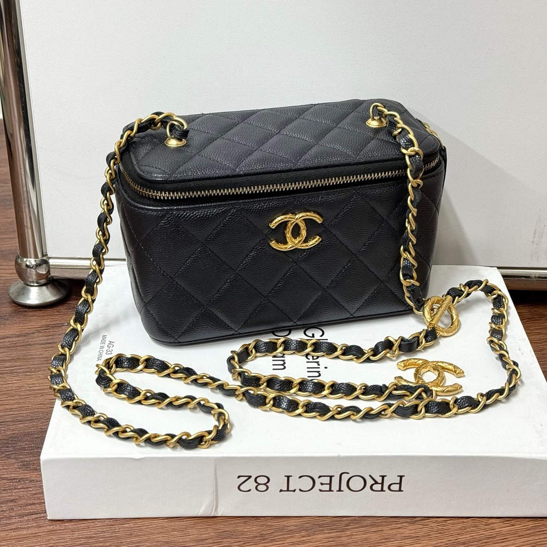 95新 Chanel/香奈儿 珠光荔枝牛 OT扣化妆盒 长盒子/663221011