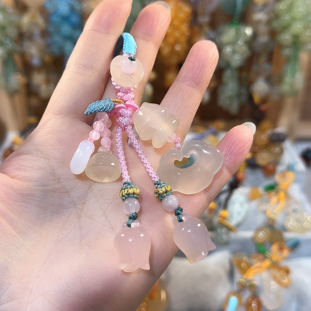 玛瑙/玉髓小挂件福利款通货料子不挑不拣带有包容点未镶嵌