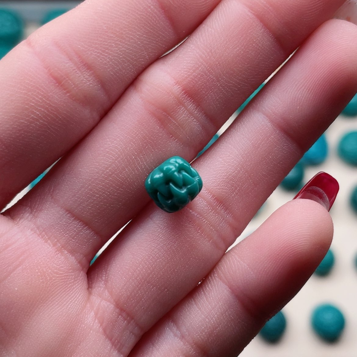 【闪购商品】玻璃颈饰透地狱色吞噬0.8左右一个