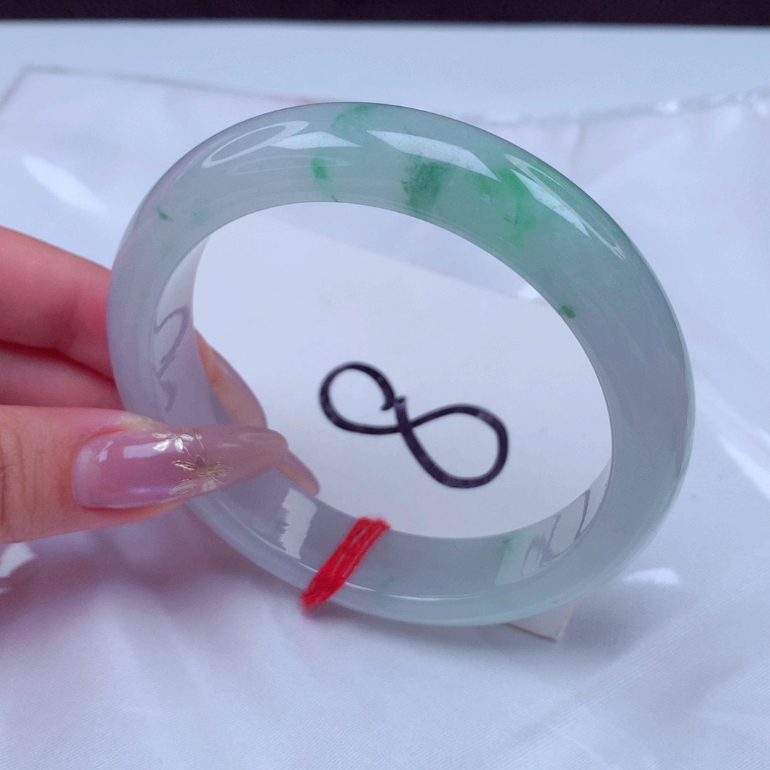 翡翠手镯未镶嵌翡翠57