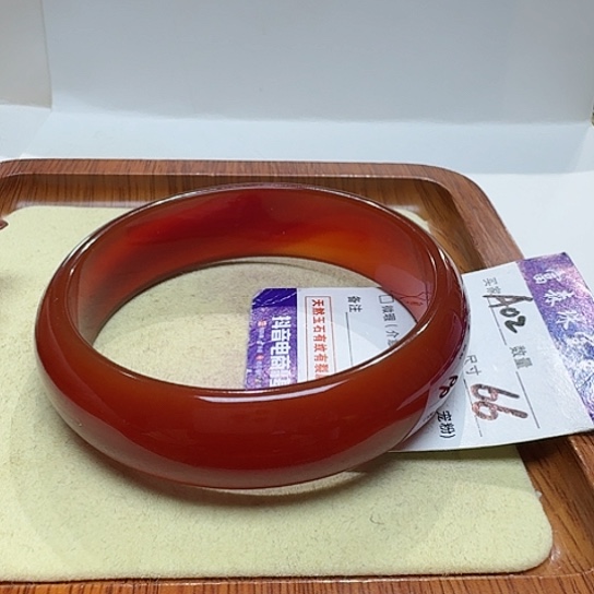 石英质玉手镯未镶嵌百*