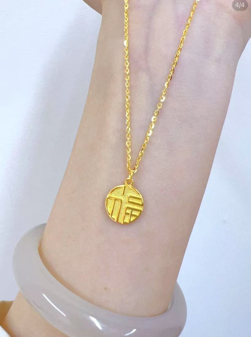 坠链均足银 坠链均足银轻奢小众小福牌项链黄金金色吊坠女生8023