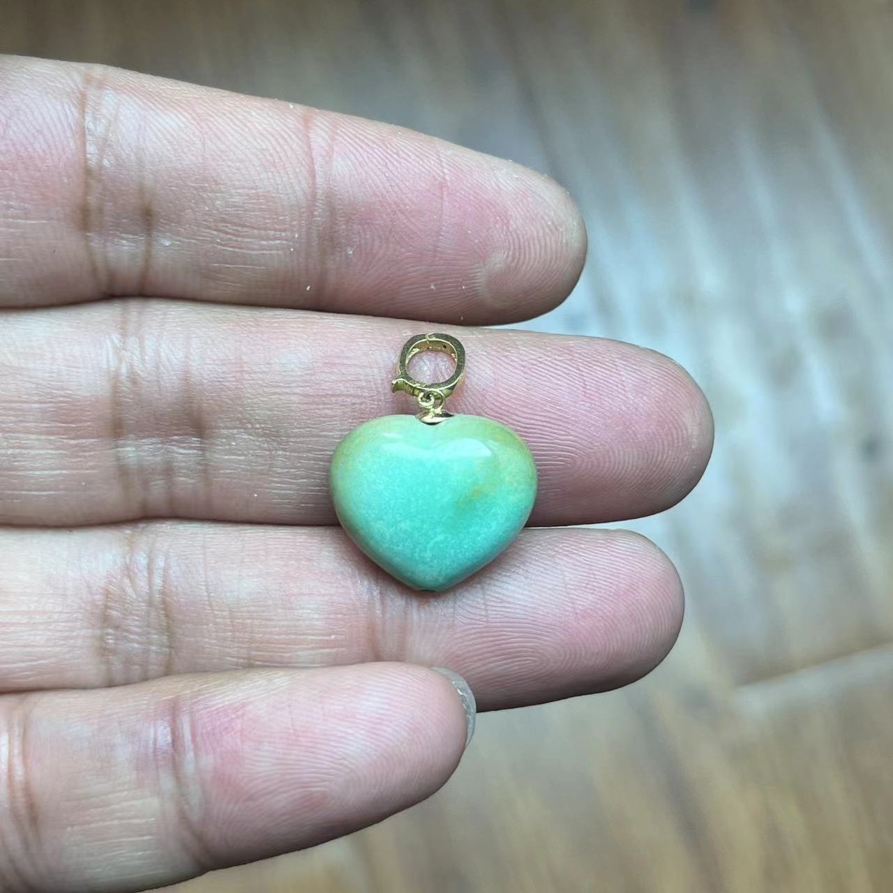 湖北天然原矿绿松石爱心吊坠