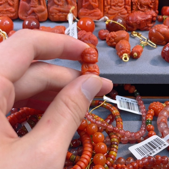 南红玛瑙多样性发一未镶嵌宝宝佛18.8mm