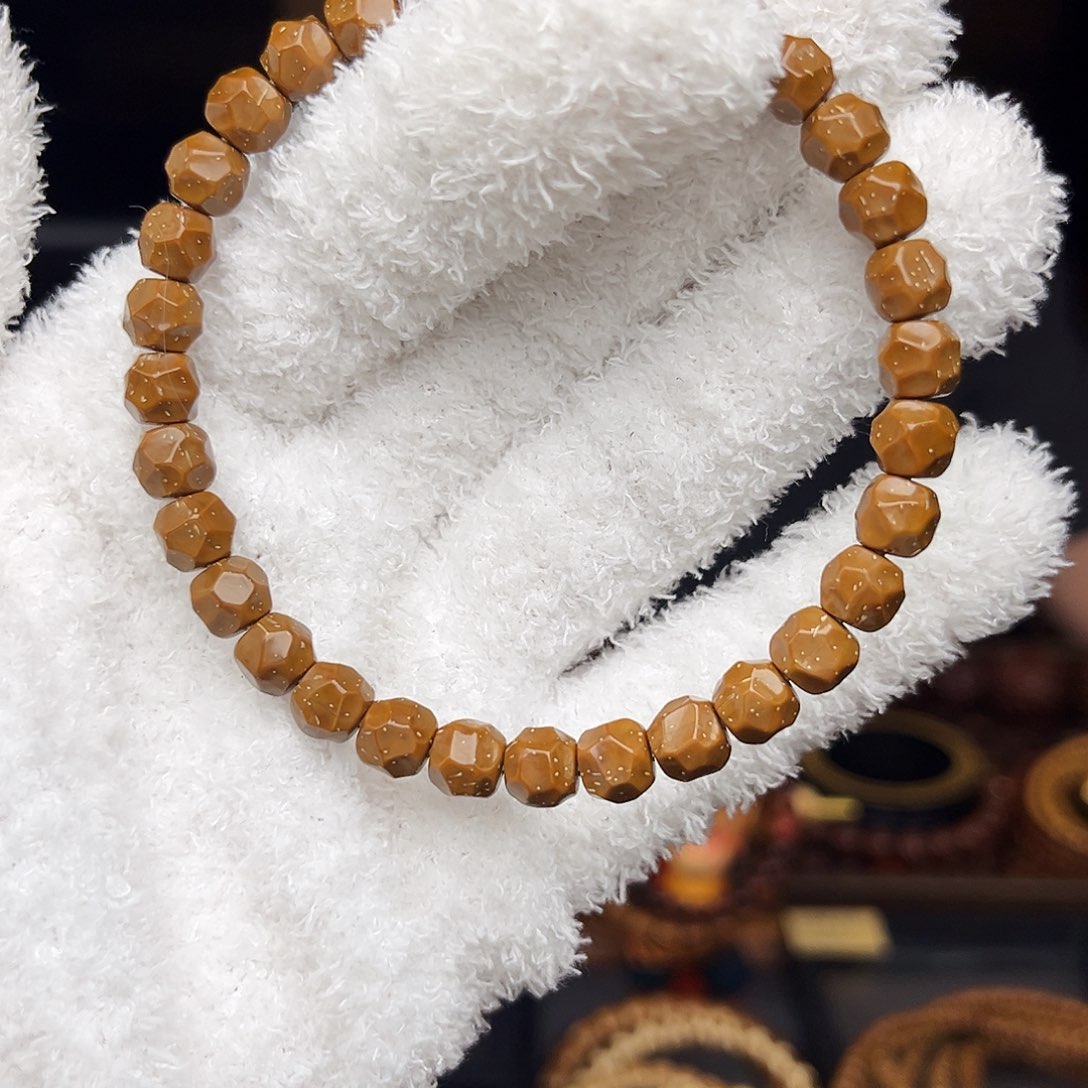 紫金鼠手串紫金鼠纯肉鼠尖纯手工无相方糖7.3