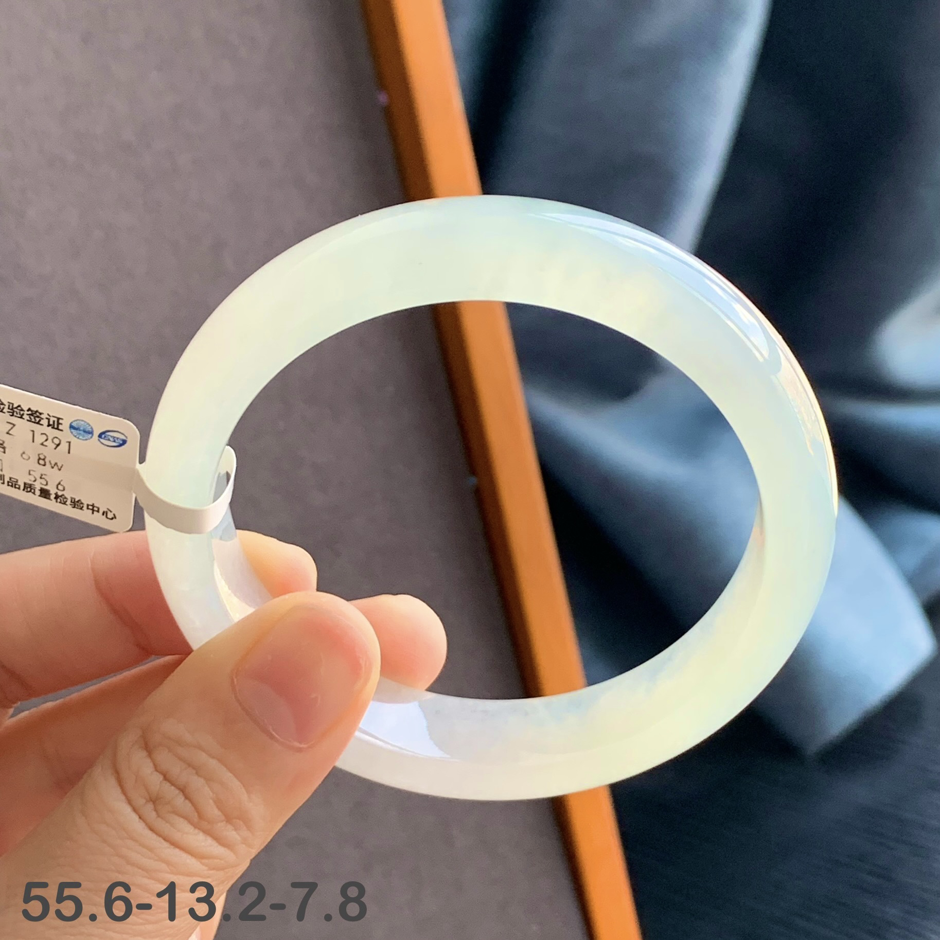 冰晴水正圈天然翡翠手镯Z1291