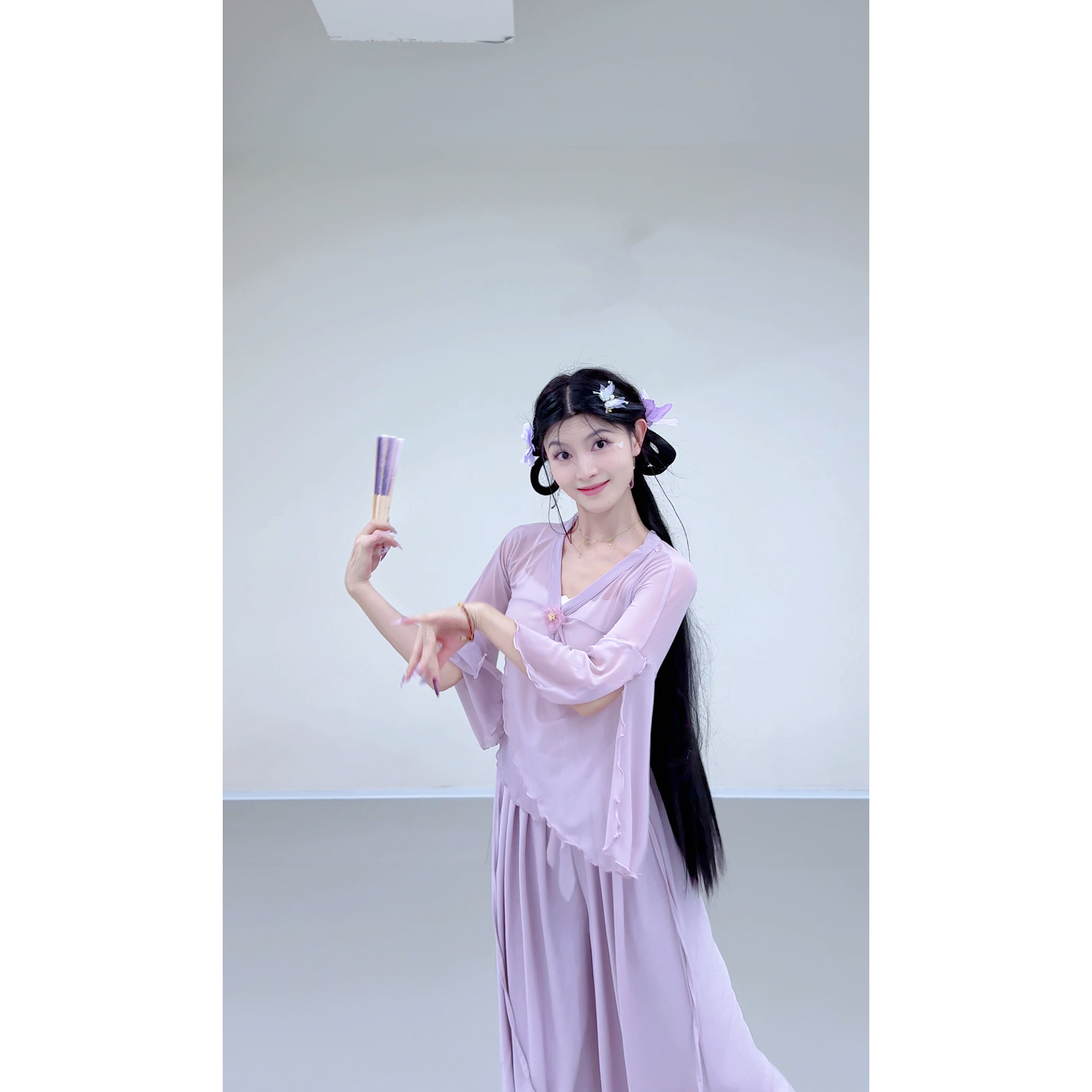 3643 D舞蹈服女现代形体练功跳舞专用成人日常V领短袖纱衣