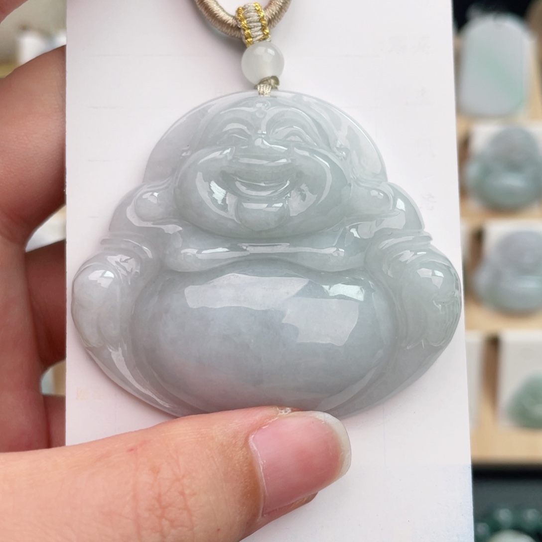翡翠未镶嵌颈饰佛公