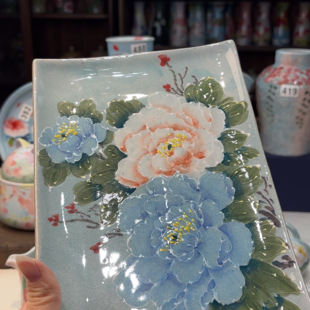 瓷片兔兔的小可爱太