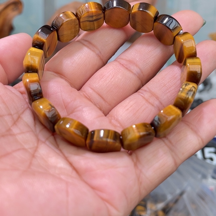 水晶手串未镶嵌黄虎眼手牌13mm左右