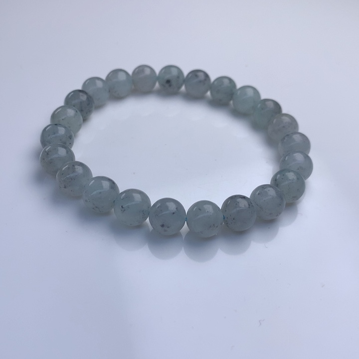 翡翠手串未镶嵌8mm！