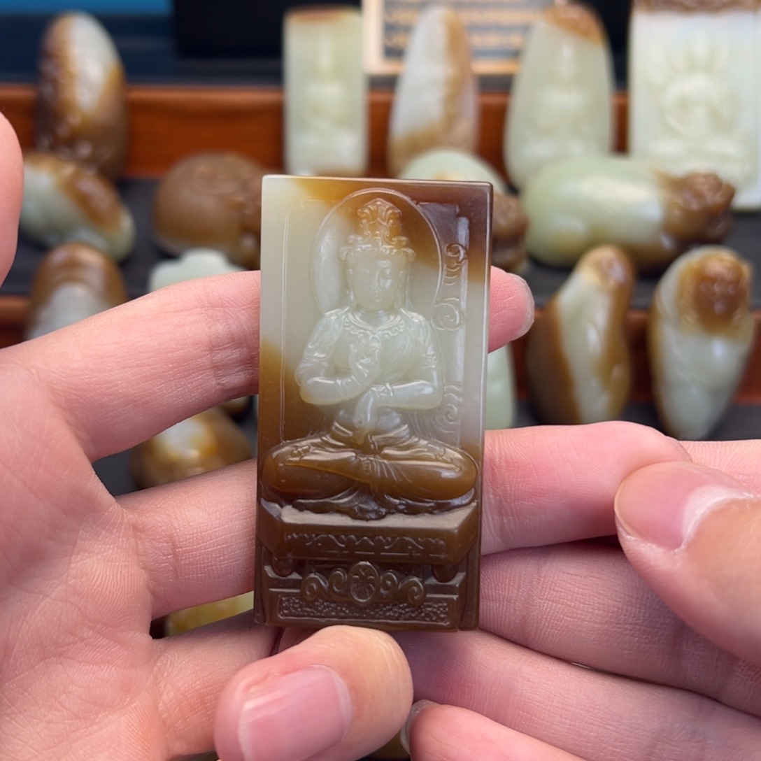 和田玉（糖玉）未镶嵌颈饰