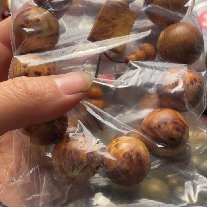 东非黑黄檀（紫光檀）杨*