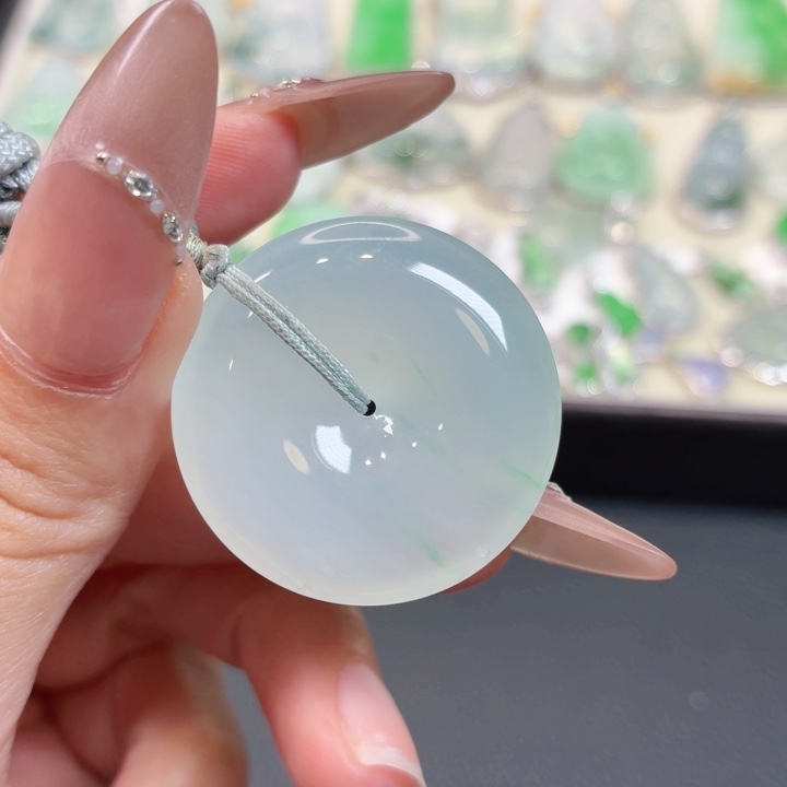 颈饰未镶嵌翡翠扣子