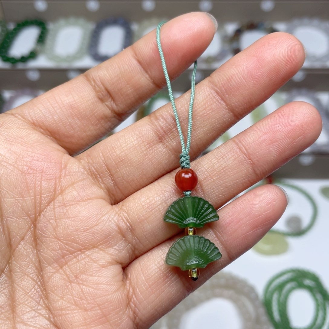 和田玉（碧玉）颈饰未镶嵌