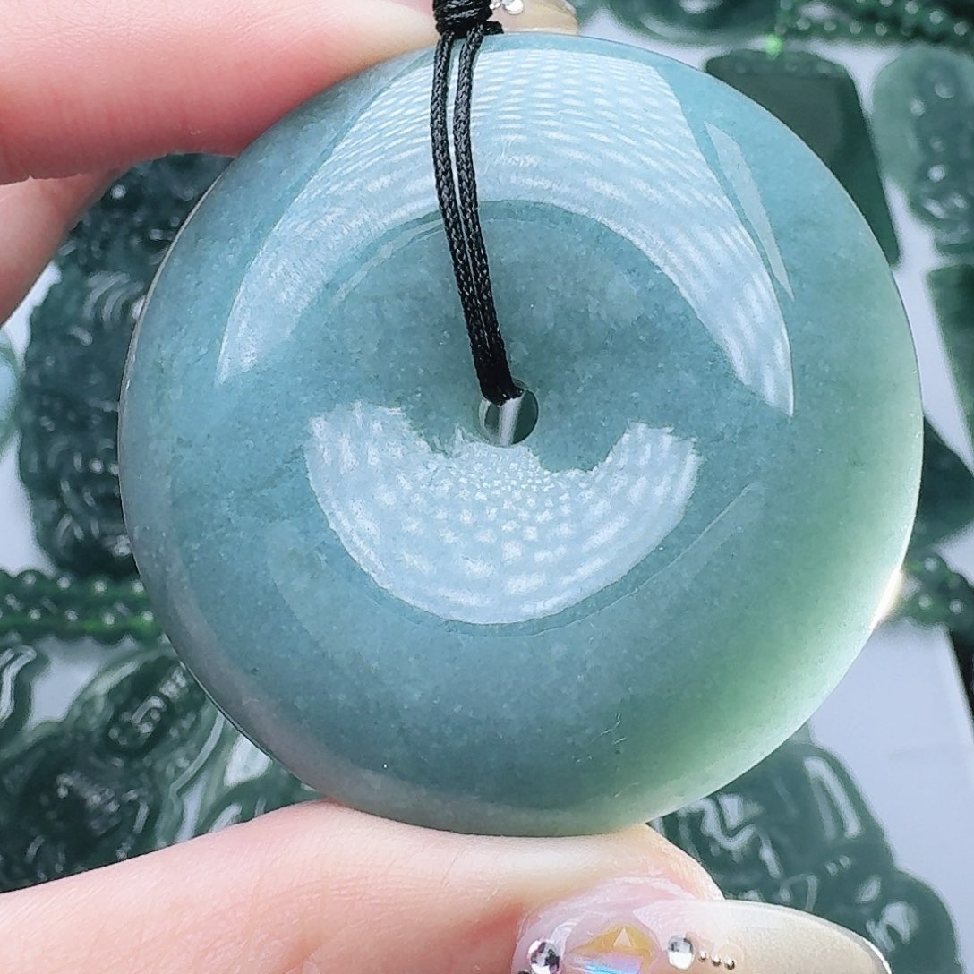 翡翠未镶嵌颈饰111