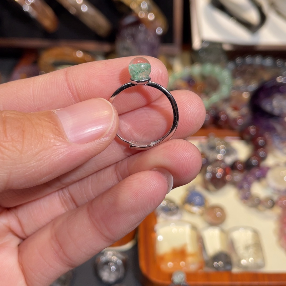 未镶嵌戒指水晶i