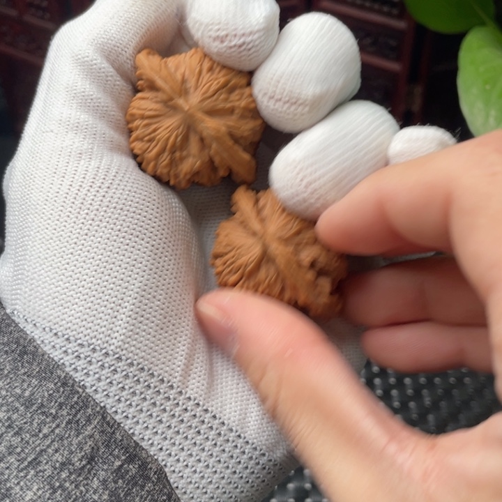 ****来吊坠文玩核桃四座楼