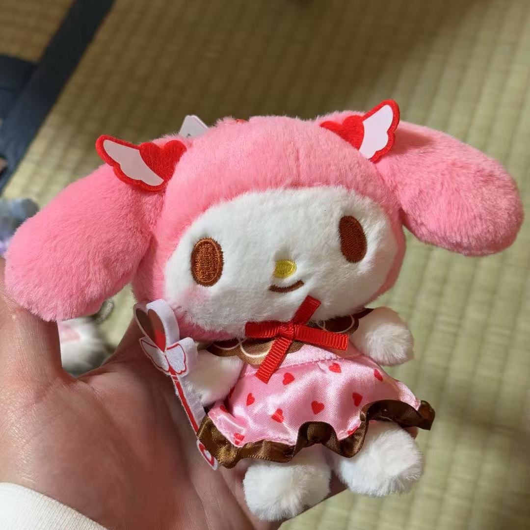 【神户限定】HelloKitty 黑巧甜心 美乐蒂钥匙扣玩偶