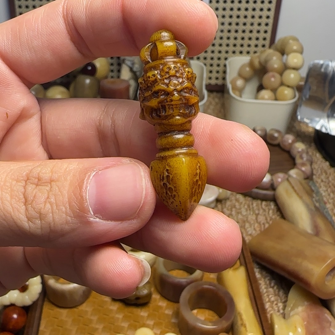 木质类驼骨手工侧挂