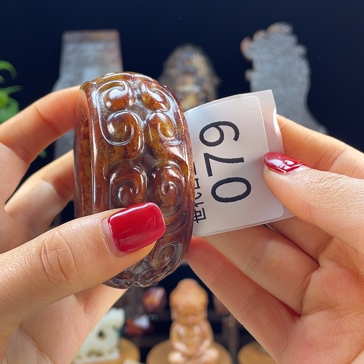 和田玉（糖玉）未镶嵌挂件