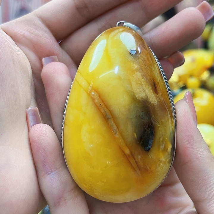 银S925镶嵌颈饰蜜蜡吊坠