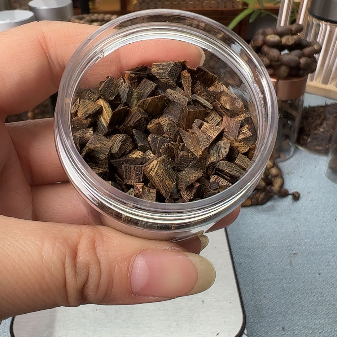 沉香木手把件奇楠油叶子小米粒20克