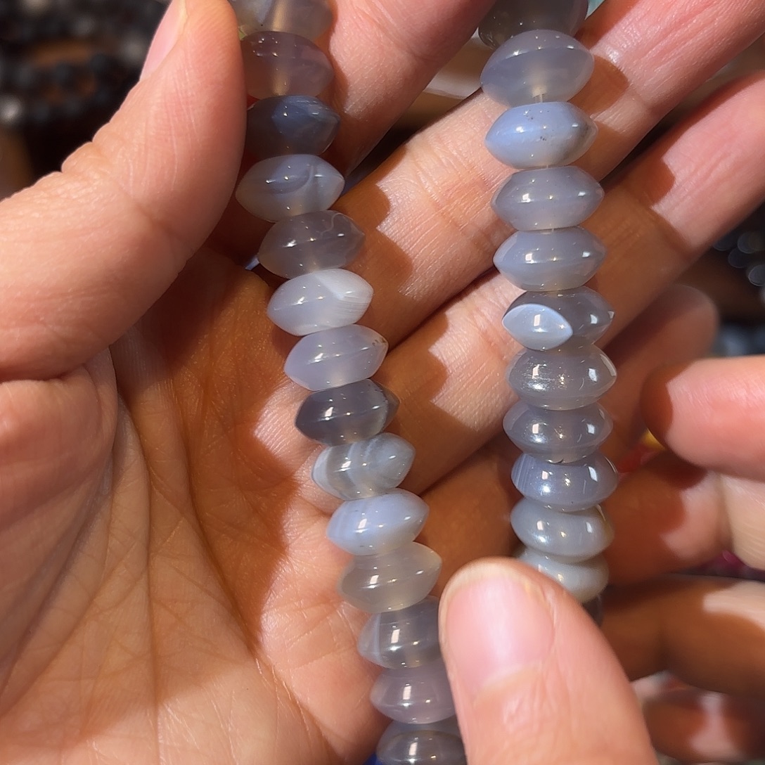 玛瑙/玉髓未镶嵌珠宝半成品灰玛瑙飞碟卡6-12一条