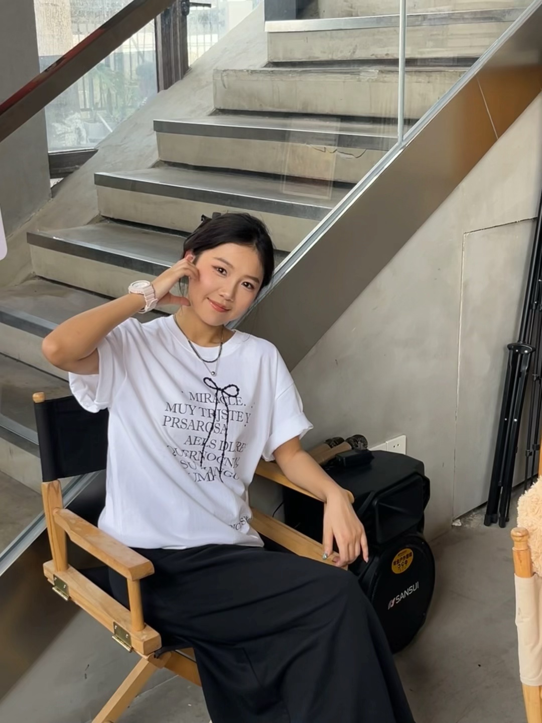 2025年新款爆款白色简约宽松百搭简约时尚男女同款纯棉T恤上衣