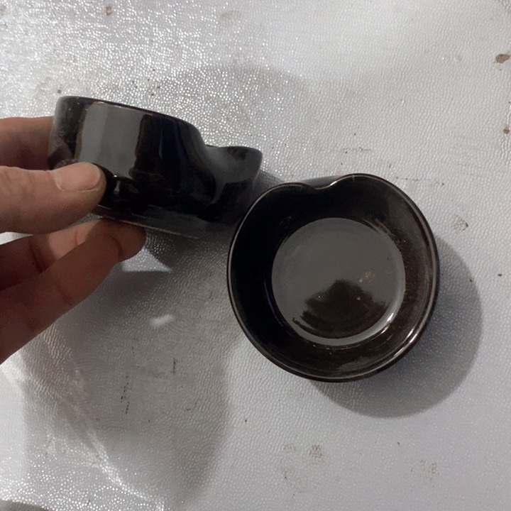瓷片黑色握口盏两个微瑕