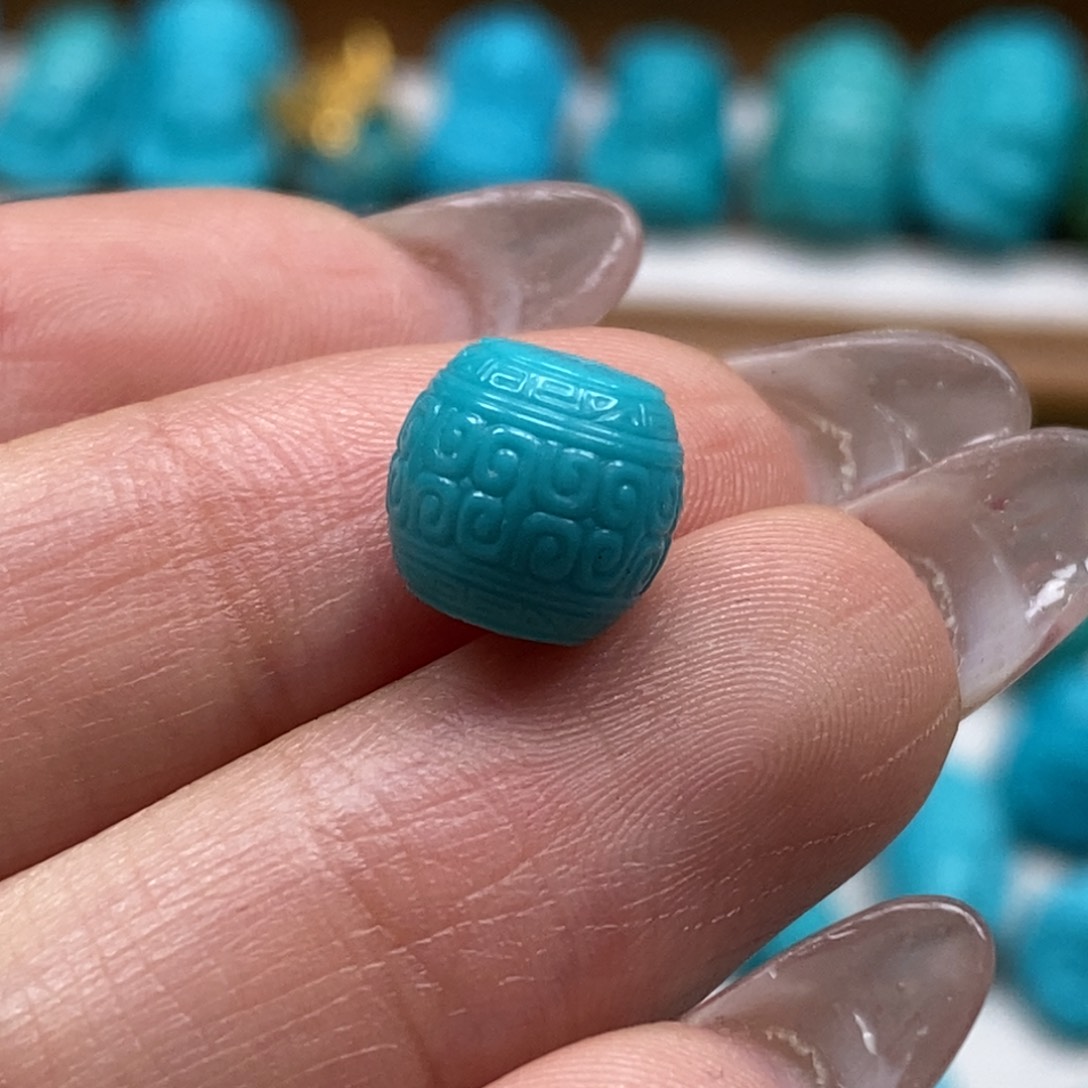 绿松石颈饰未镶嵌