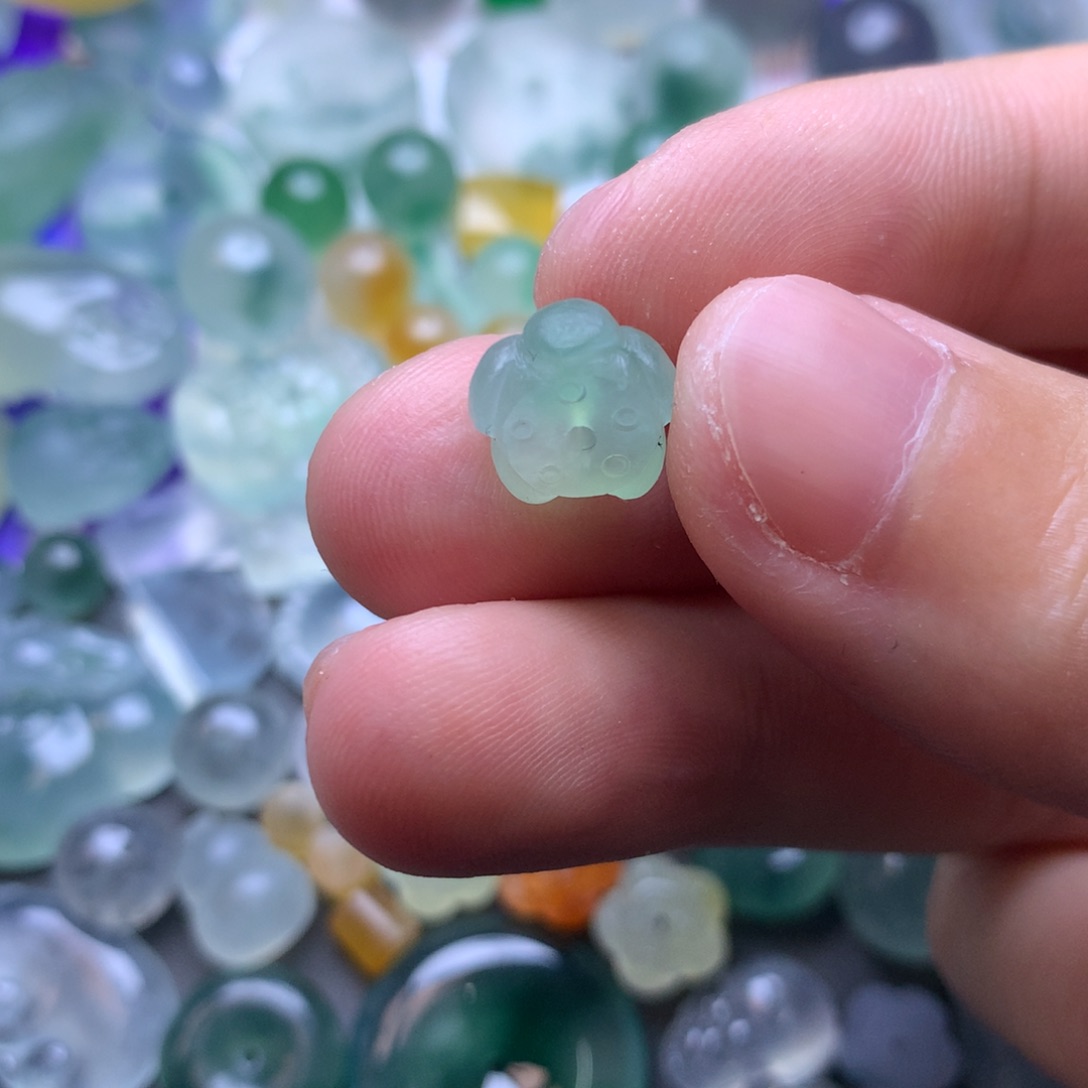 定制翡翠未镶嵌珠子