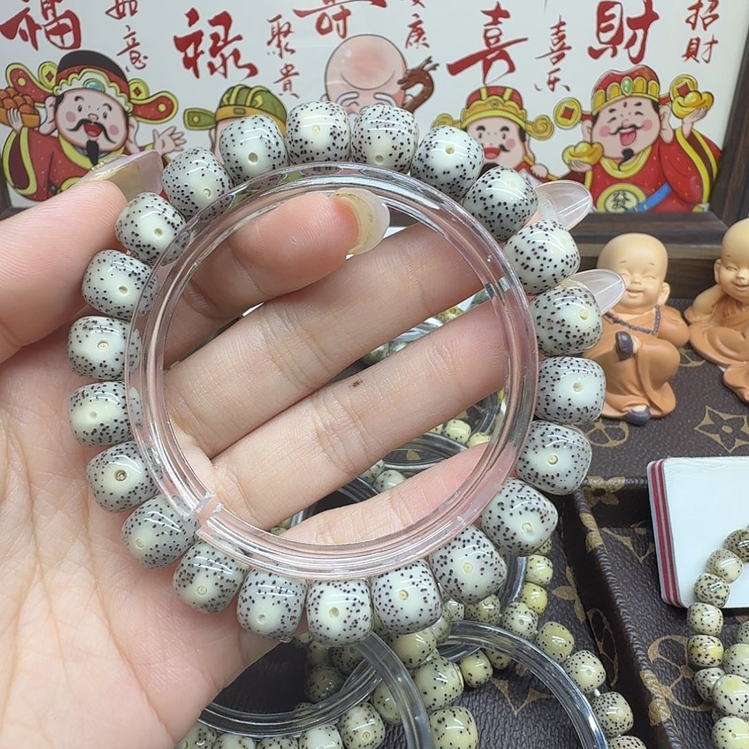 M***g星月菩提吊坠10×9奶奶灰L1