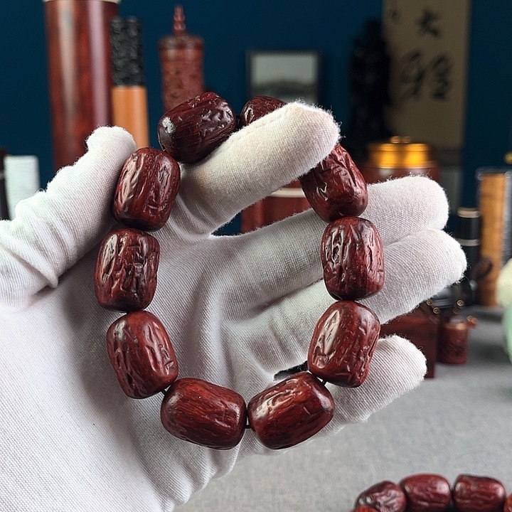 印度小叶紫檀红枣手串