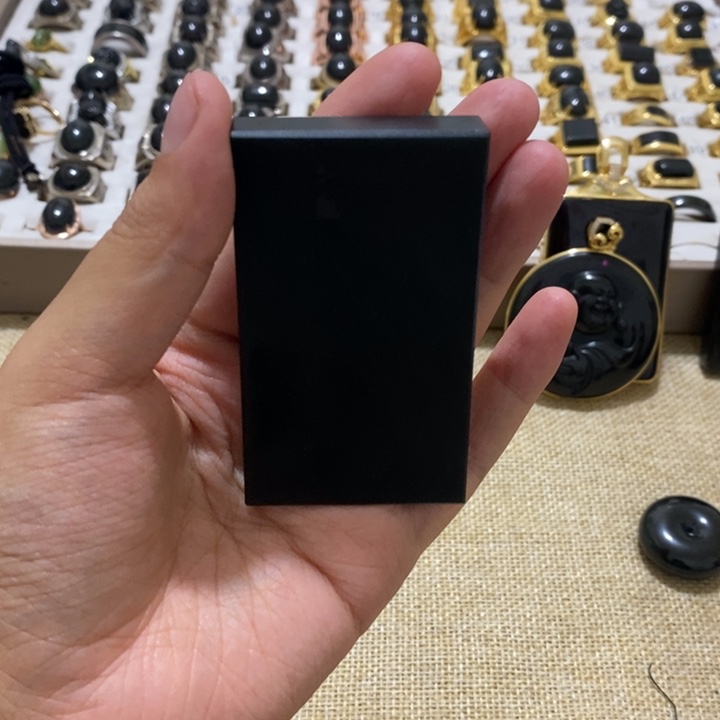 我***爷和田玉未镶嵌颈饰