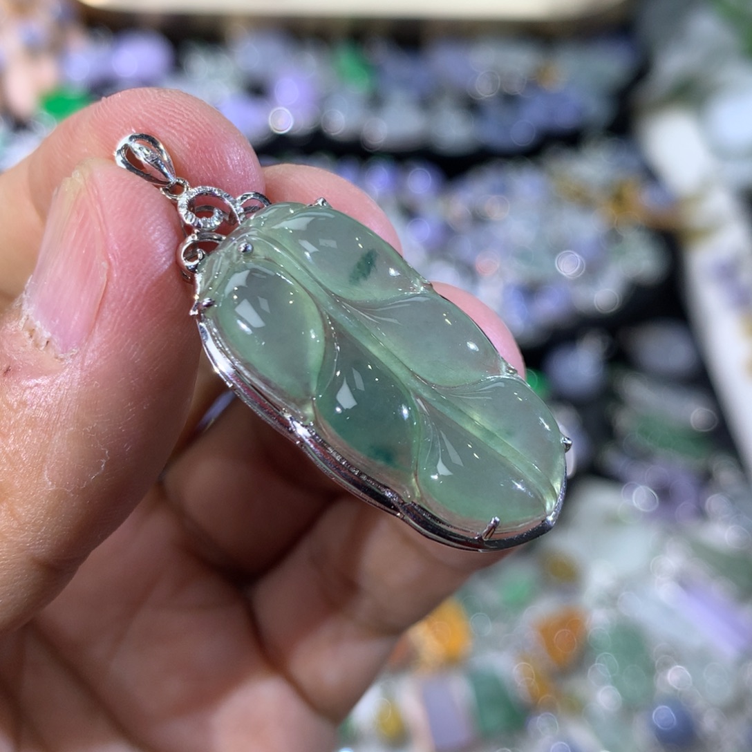 翡翠18K金镶嵌吊坠(不含链)
