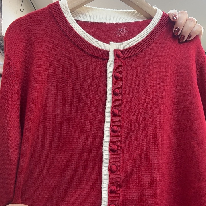 苏***妹01067，红色，羊毛衫，