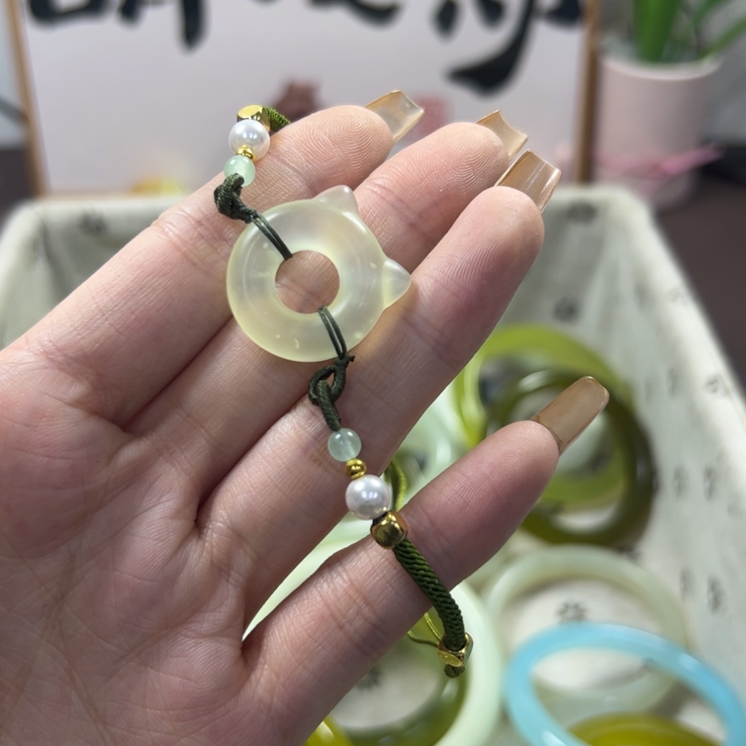 蛇纹石玉手镯未镶嵌576