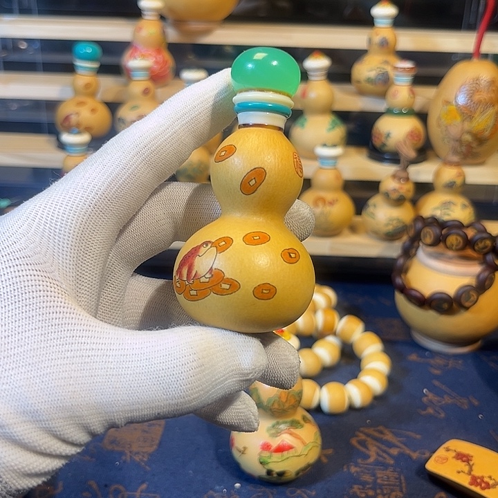 祥***饰大叶紫檀（黑酸枝木类）