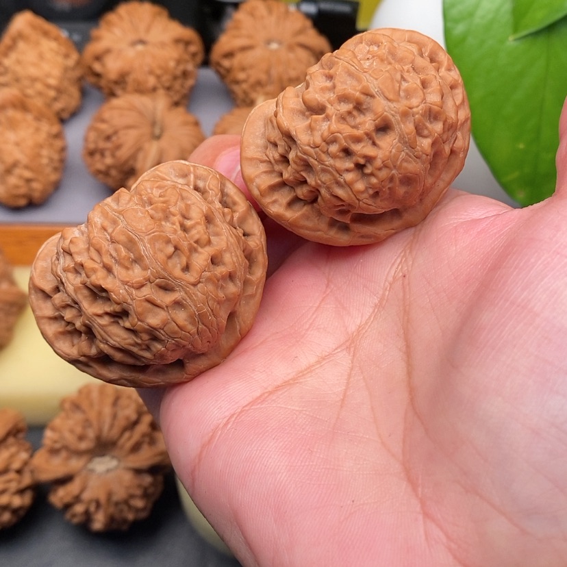 【闪购商品】文玩核桃把件宫灯全品44