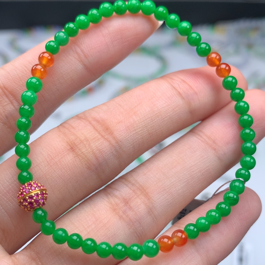 翡翠手链未镶嵌卡