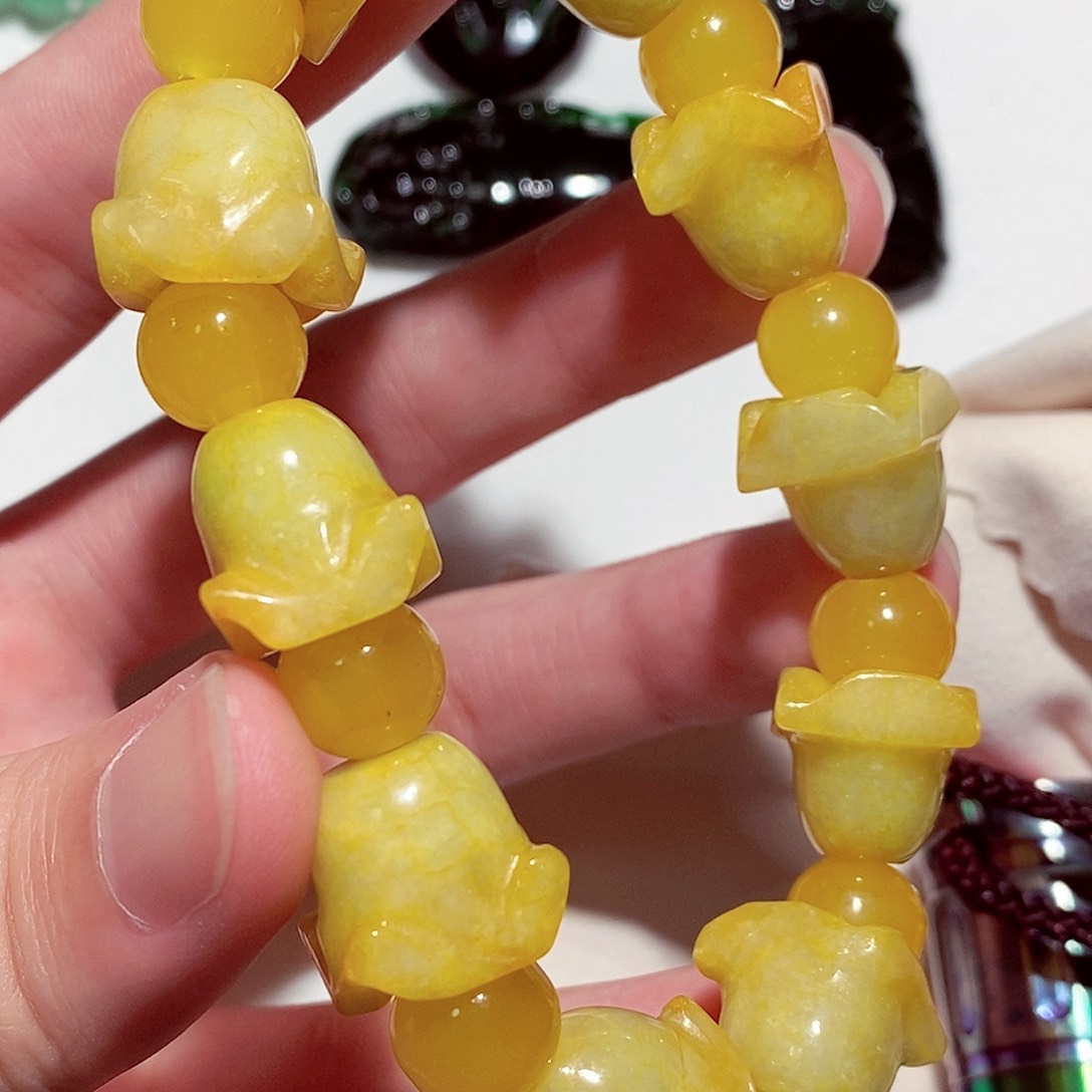 翡翠未镶嵌颈饰翡翠z