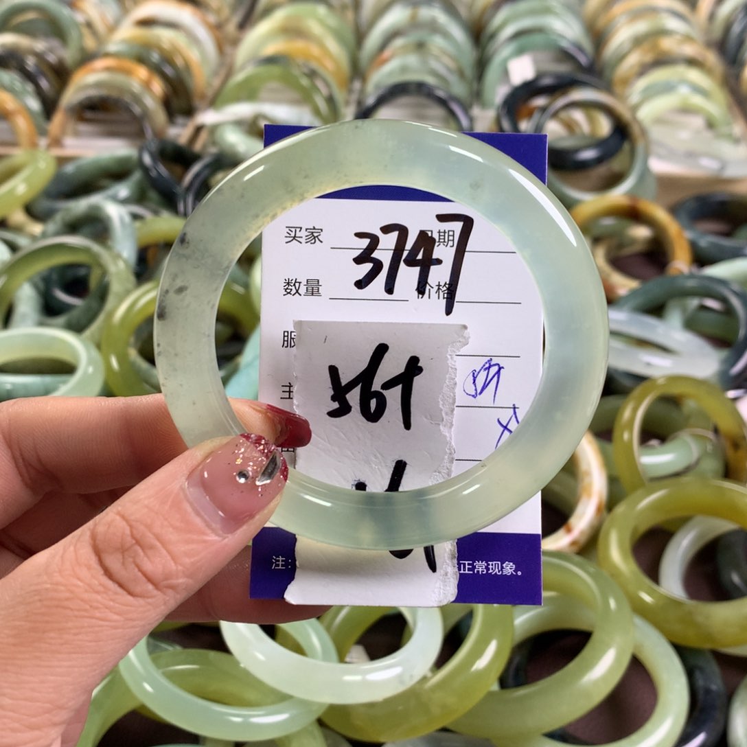 蛇纹石玉手镯未镶嵌3747